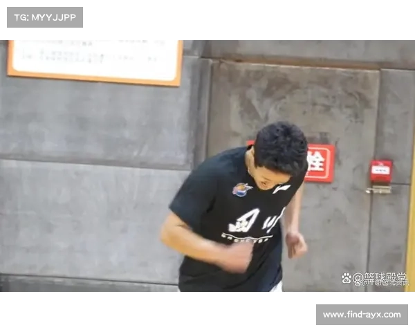 CBA体测标准再引热议 杨政直播批评17折折返跑不合理不科学 CBA体测标准再引热议 杨政直播批评17折折返跑不合理不科学